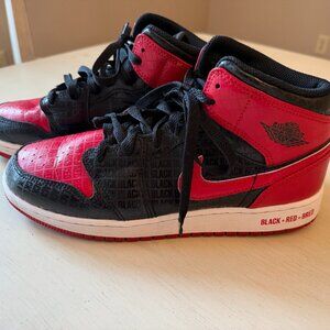 Air Jordan 1 Mid Bred Text size 7Y